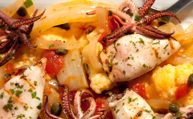 Octopus salad with tomatoes and capers