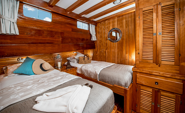 Book a cabin on a sailing charter in Greece
