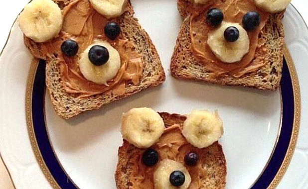 Peanut butter, banana and blueberry brown bears