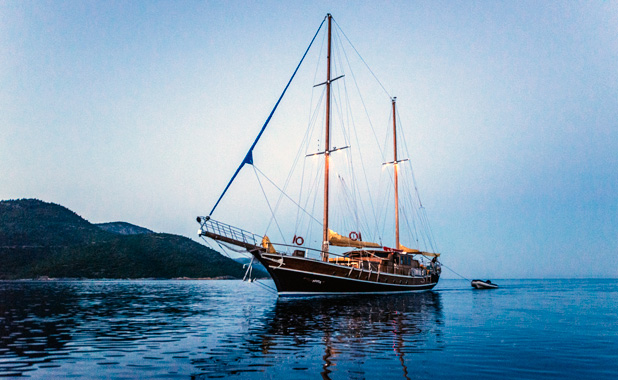 Large yacht for 10 guests in Greek Islands & Turkey